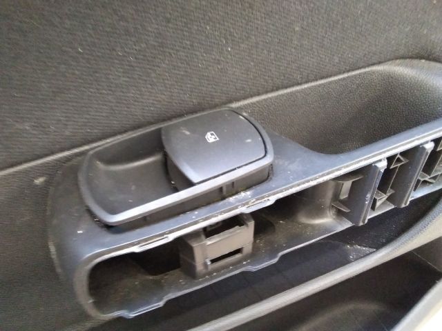 bontott OPEL CORSA D Jobb első Ablakemelő Kapcsoló