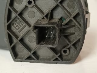 bontott OPEL CORSA D Jobb első Ablakemelő Kapcsoló