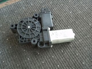 bontott OPEL CORSA D Jobb első Ablakemelő Motor