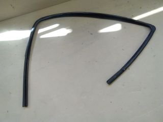 bontott OPEL CORSA D Jobb első Ablakvezető Gumi