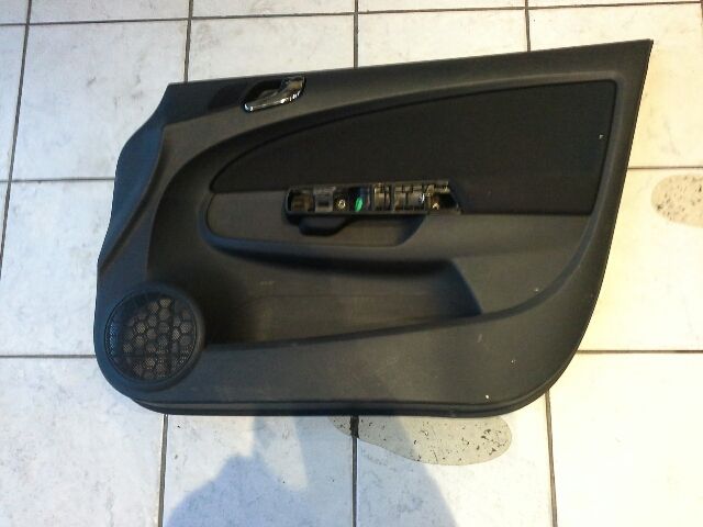 bontott OPEL CORSA D Jobb első Ajtó Kárpit