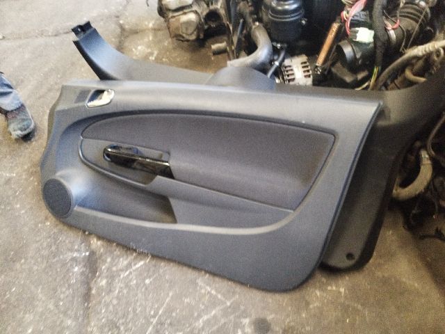 bontott OPEL CORSA D Jobb első Ajtó Kárpit