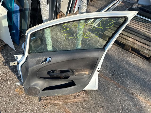 bontott OPEL CORSA D Jobb első Ajtó (Részeivel)