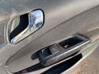 bontott OPEL CORSA D Jobb első Ajtó (Részeivel)