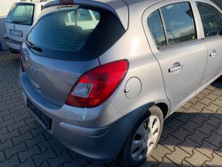bontott OPEL CORSA D Jobb első Ajtó (Üres lemez)