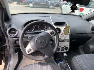 bontott OPEL CORSA D Jobb első Ajtó (Üres lemez)