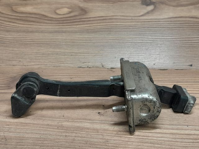 bontott OPEL CORSA D Jobb első Ajtóhatároló