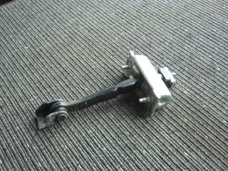 bontott OPEL CORSA D Jobb első Ajtóhatároló