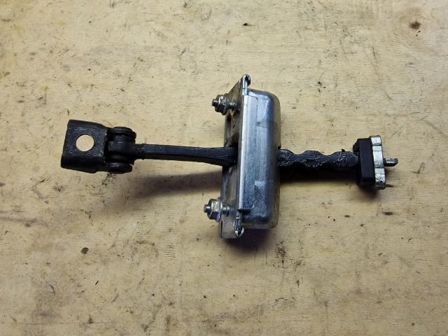 bontott OPEL CORSA D Jobb első Ajtóhatároló