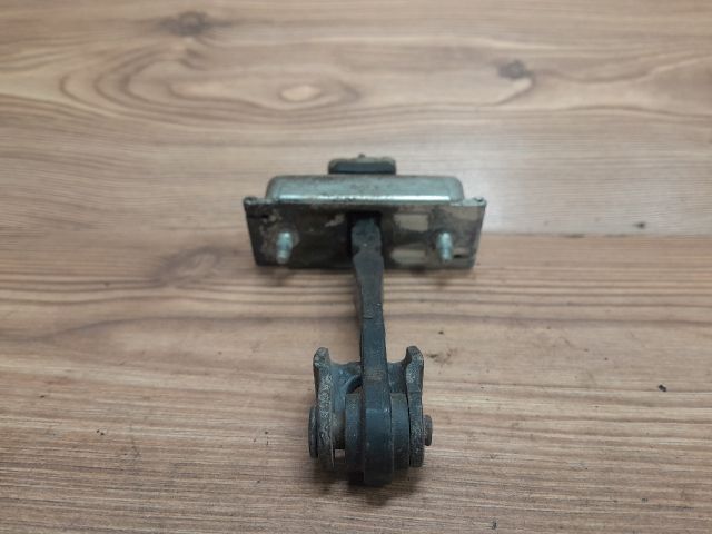 bontott OPEL CORSA D Jobb első Ajtóhatároló