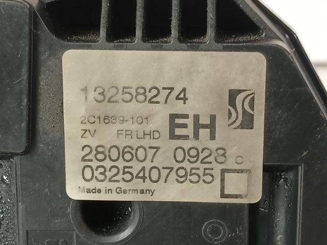 bontott OPEL CORSA D Jobb első Ajtózár