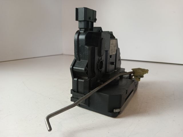 bontott OPEL CORSA D Jobb első Ajtózár