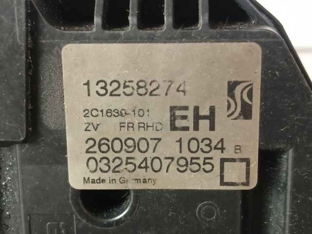 bontott OPEL CORSA D Jobb első Ajtózár