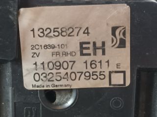 bontott OPEL CORSA D Jobb első Ajtózár