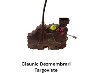 bontott OPEL CORSA D Jobb első Ajtózár