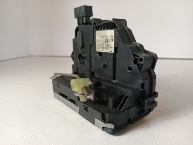 bontott OPEL CORSA D Jobb első Ajtózár