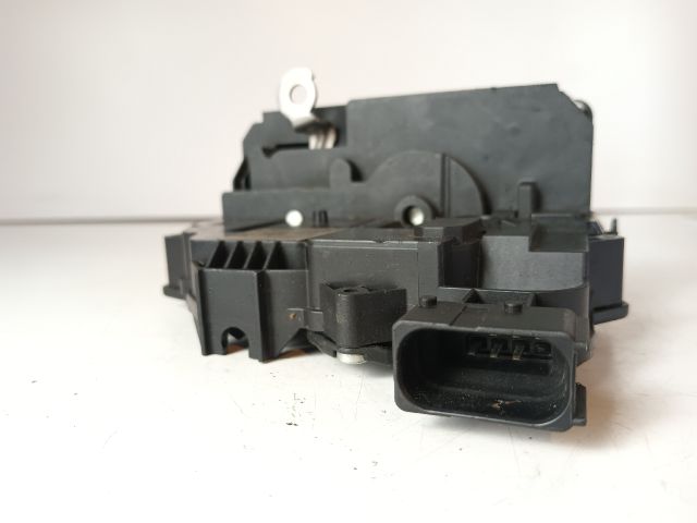 bontott OPEL CORSA D Jobb első Ajtózár