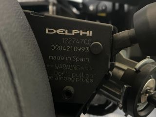 bontott OPEL CORSA D Jobb első Dobbetét (Kerékjárati, Műanyag)