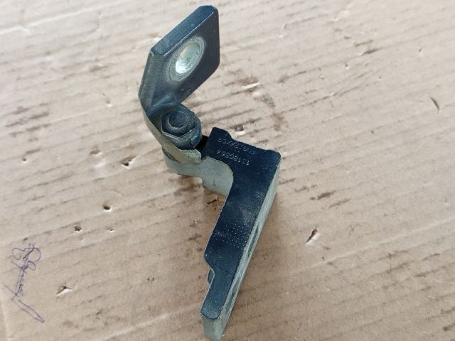 bontott OPEL CORSA D Jobb első Felső Zsanér