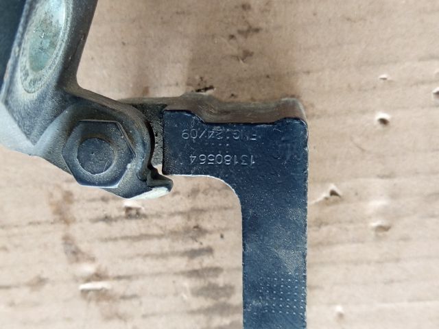 bontott OPEL CORSA D Jobb első Felső Zsanér