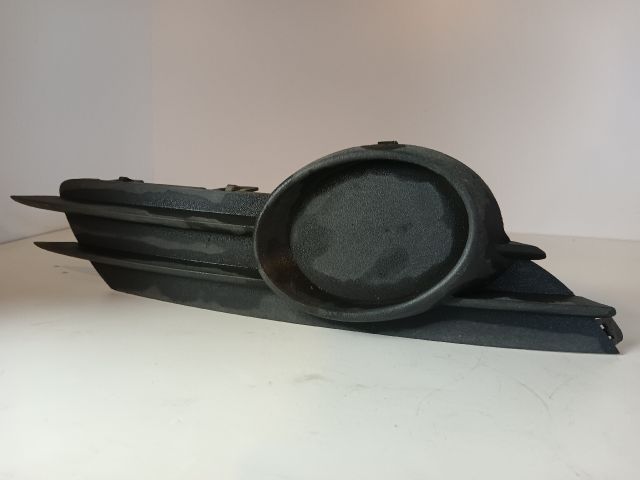 bontott OPEL CORSA D Jobb első Lökhárító Vakborítás