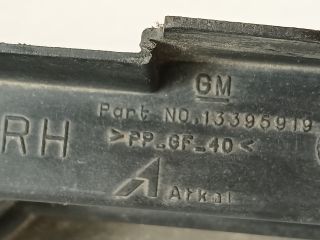 bontott OPEL CORSA D Jobb első Oldal Lökhárító Tartó (Műanyag)