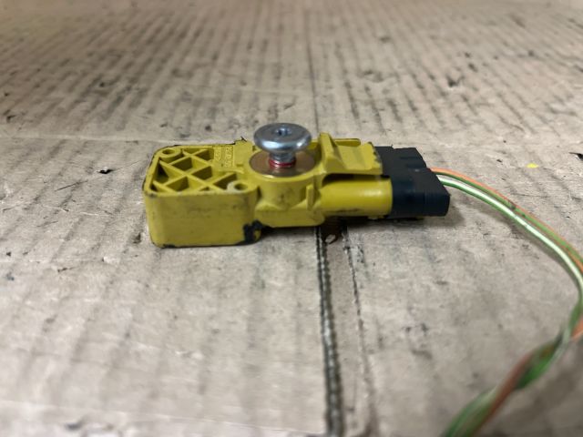 bontott OPEL CORSA D Jobb első Oldal Ütközés Érzékelő