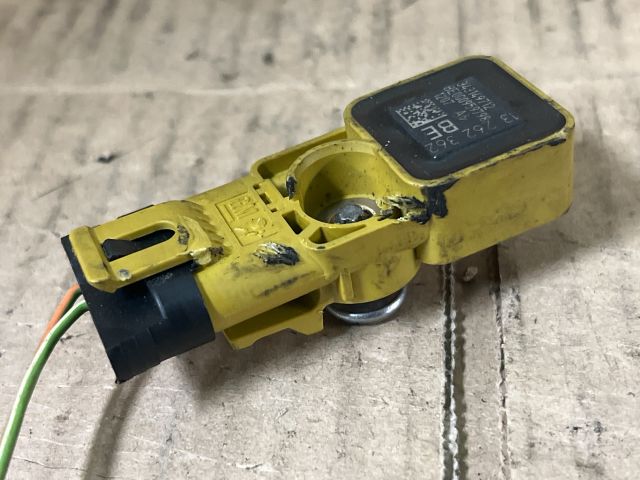 bontott OPEL CORSA D Jobb első Oldal Ütközés Érzékelő