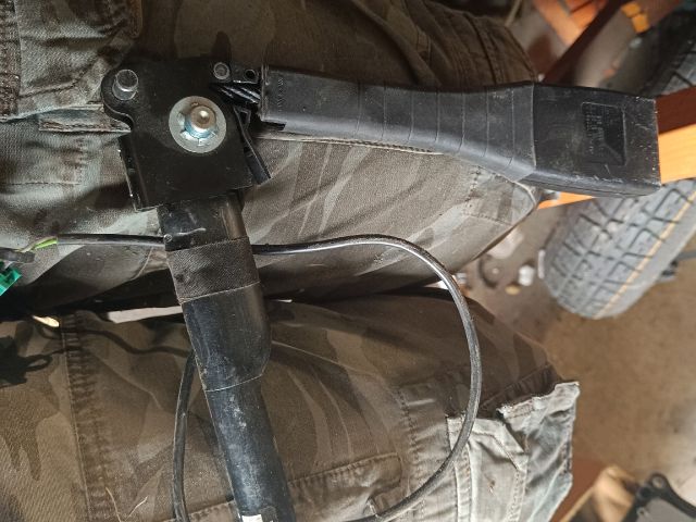 bontott OPEL CORSA D Jobb első Övfeszítő