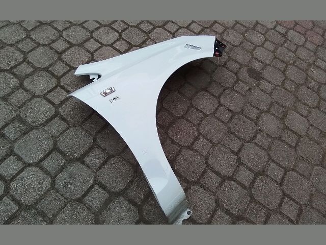 bontott OPEL CORSA D Jobb első Sárvédő