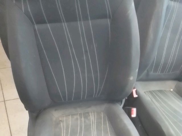 bontott OPEL CORSA D Jobb első Ülés