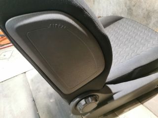 bontott OPEL CORSA D Jobb első Ülés