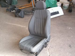 bontott OPEL CORSA D Jobb első Ülés