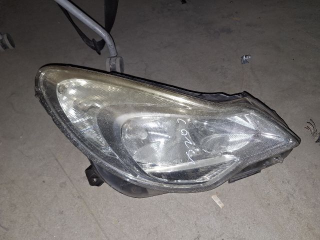 bontott OPEL CORSA D Jobb Fényszóró