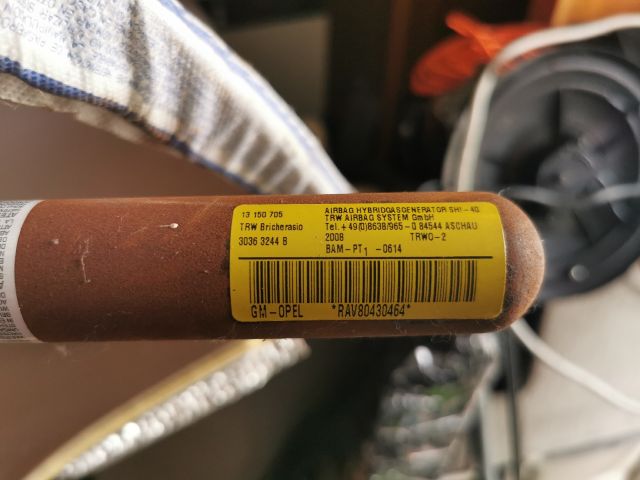 bontott OPEL CORSA D Jobb Függönylégzsák és Oldallégzsák