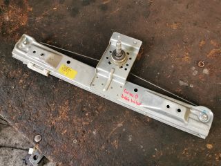 bontott OPEL CORSA D Jobb hátsó Ablakemelő Szerkezet (Mechanikus)
