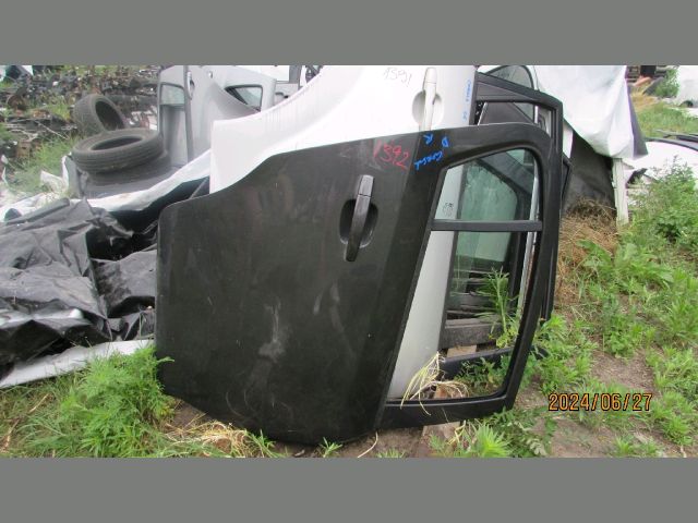 bontott OPEL CORSA D Jobb hátsó Ajtó (Részeivel)