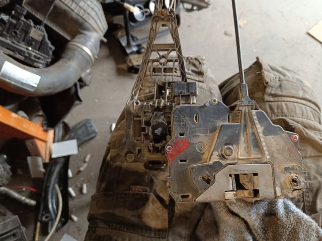 bontott OPEL CORSA D Jobb hátsó Ajtózár