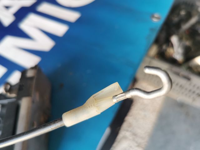 bontott OPEL CORSA D Jobb hátsó Ajtózár