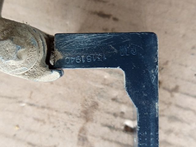 bontott OPEL CORSA D Jobb hátsó Alsó Zsanér