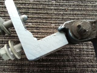 bontott OPEL CORSA D Jobb hátsó Alsó Zsanér