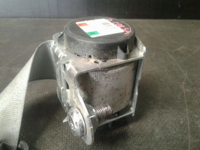 bontott OPEL CORSA D Jobb hátsó Biztonsági Öv