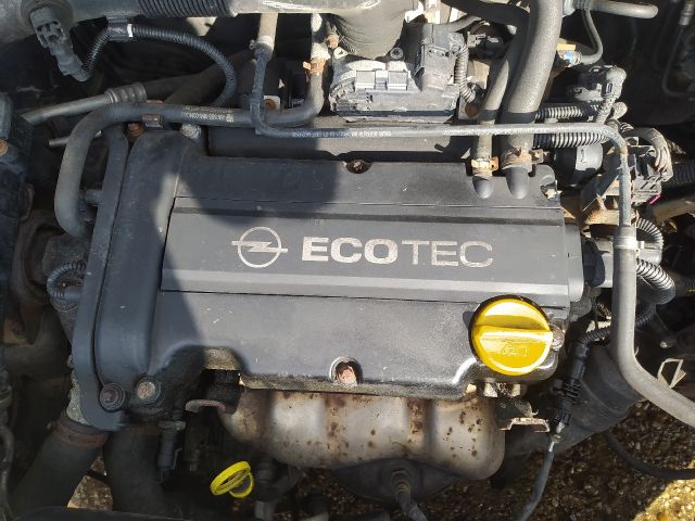 bontott OPEL CORSA D Jobb hátsó Csonkállvány Kerékaggyal