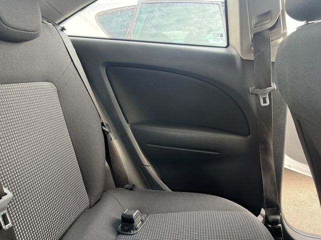 bontott OPEL CORSA D Jobb hátsó Fejtámla