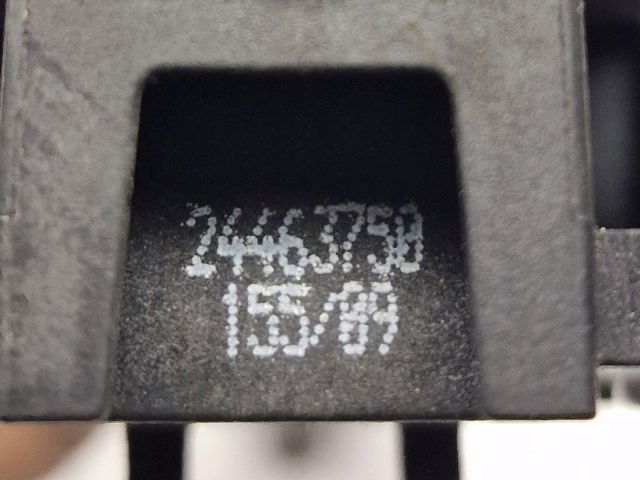 bontott OPEL CORSA D Jobb hátsó Külső Kilincsfészek