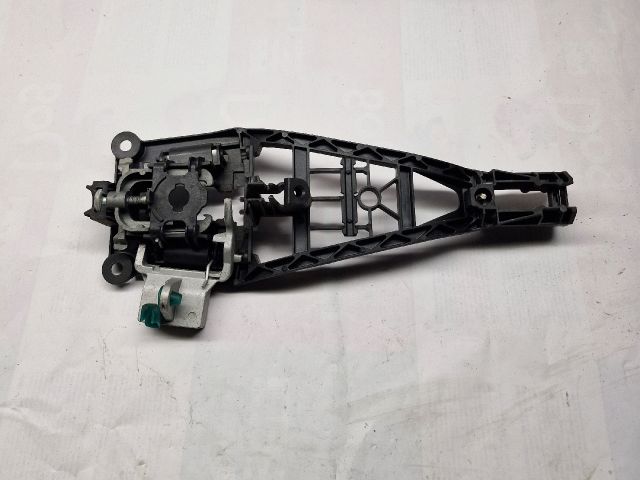 bontott OPEL CORSA D Jobb hátsó Külső Kilincsfészek