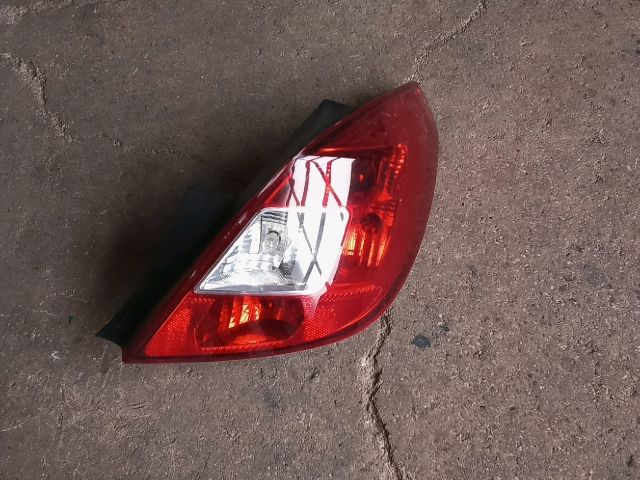 bontott OPEL CORSA D Jobb Hátsó Lámpa