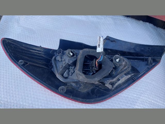 bontott OPEL CORSA D Jobb Hátsó Lámpa