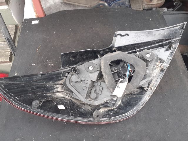 bontott OPEL CORSA D Jobb Hátsó Lámpa