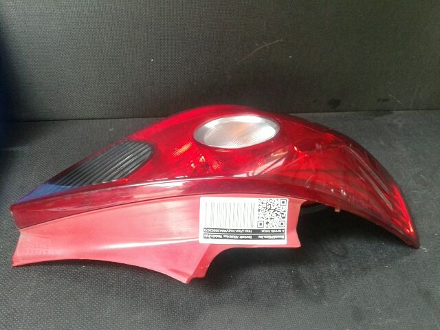 bontott OPEL CORSA D Jobb Hátsó Lámpa